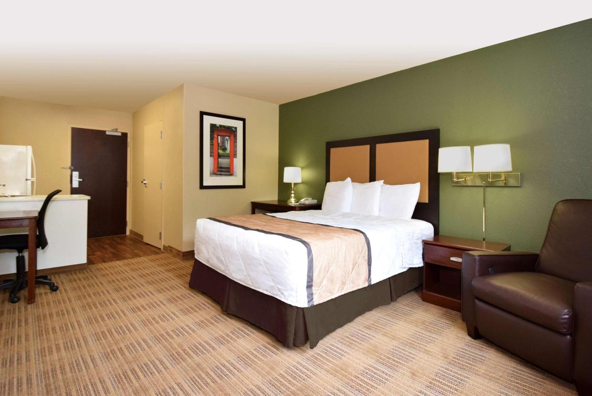 เอ็กซ์เทนด์ สเตย์ อเมริกา ออสติน เซาท์เวสต์ Hotel ภายนอก รูปภาพ